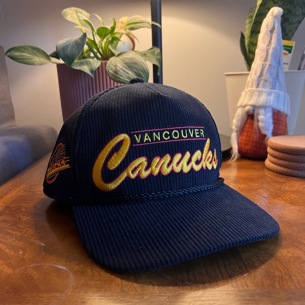 Vancouver Canucks Black Cap